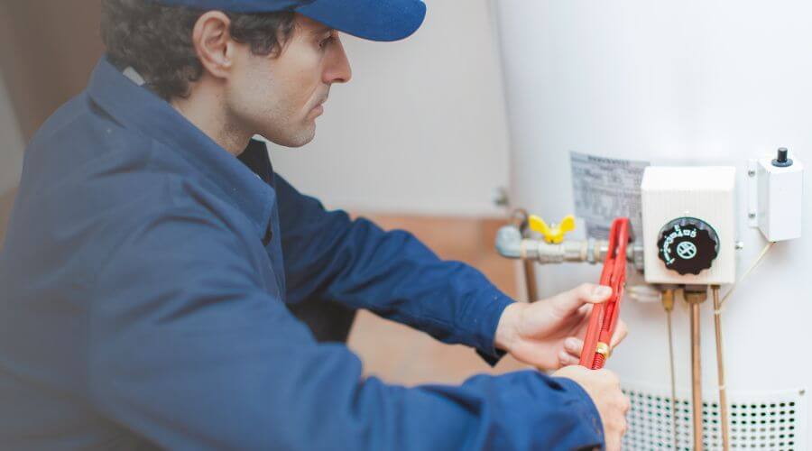 Professional expert plumbing services in Wolflake, IN
